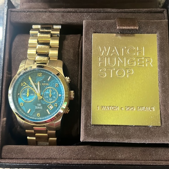Michael Kors Watch Hunger Stop Runway Watch - Picture 3 of 7